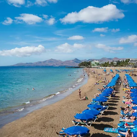 Tauro Puerto del Carmen (Lanzarote)